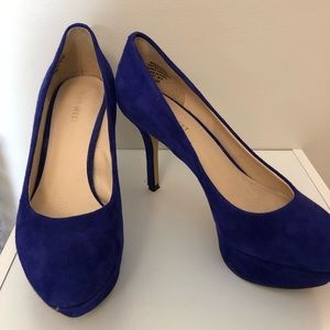 Blue suede Nine West heels